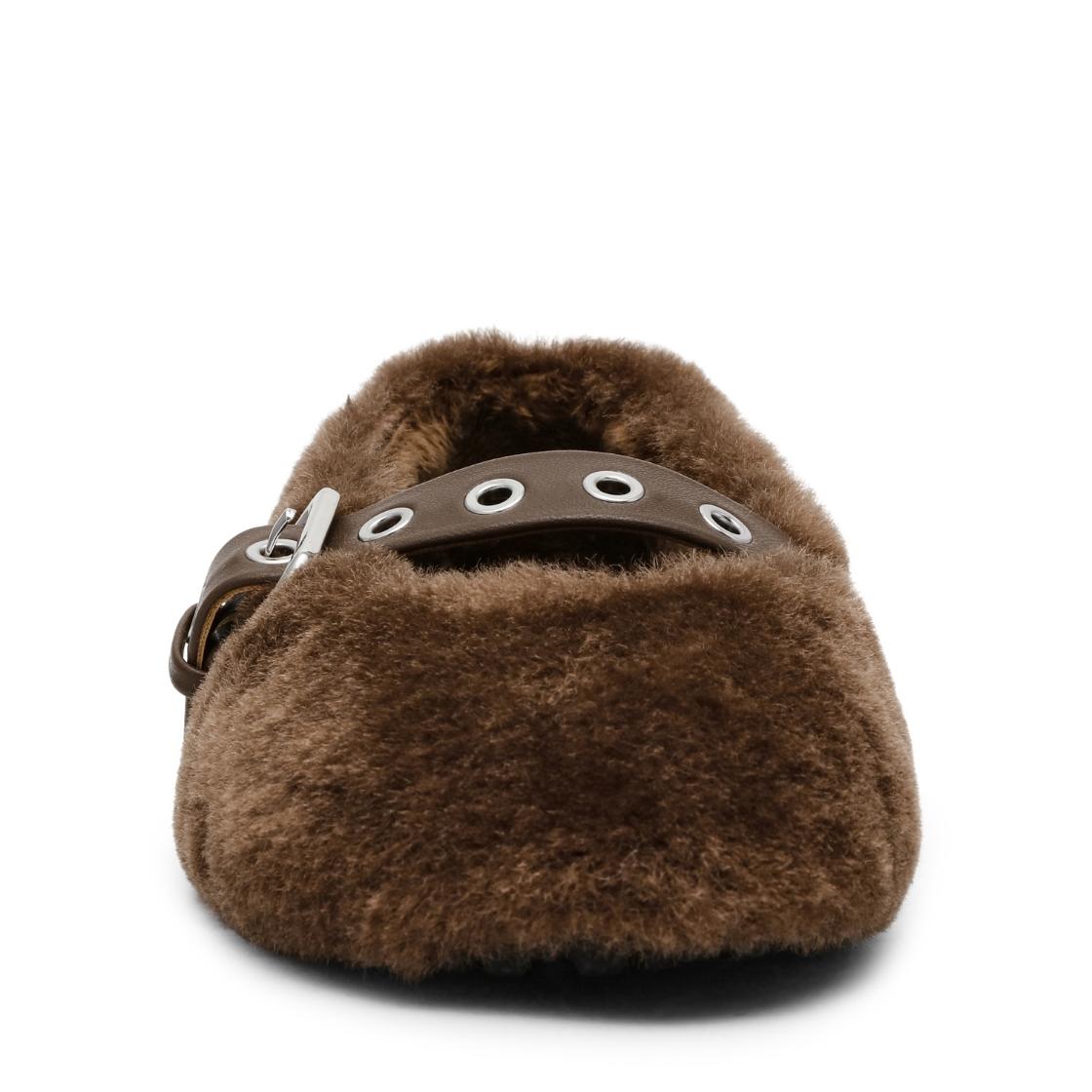 Toasty Brown Flats Afelpados para Mujer