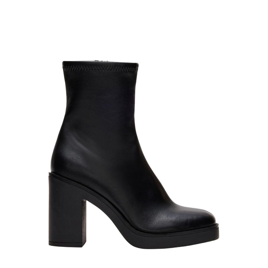 MESMERIZE BLACK