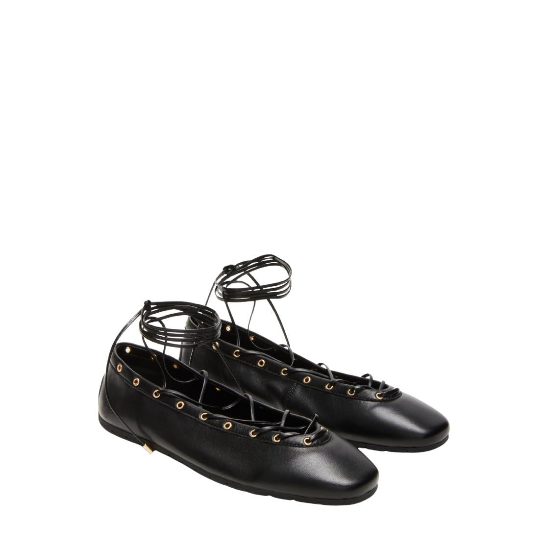 POINTE BLACK