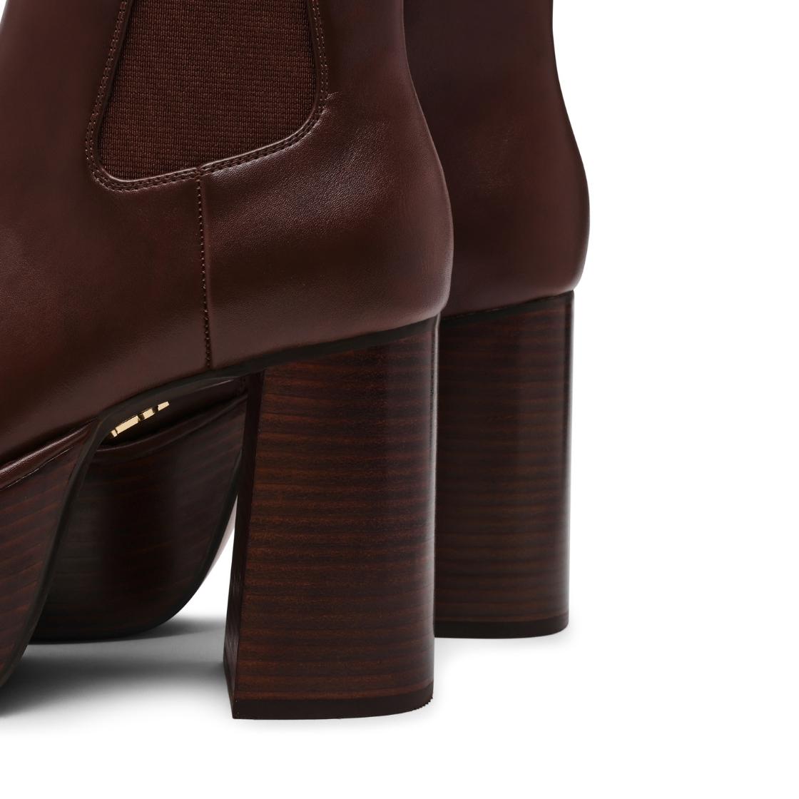 HEBRIDES BROWN