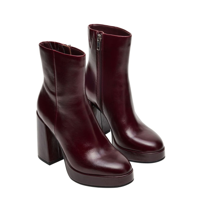 TYRA BURGUNDY LEATHER