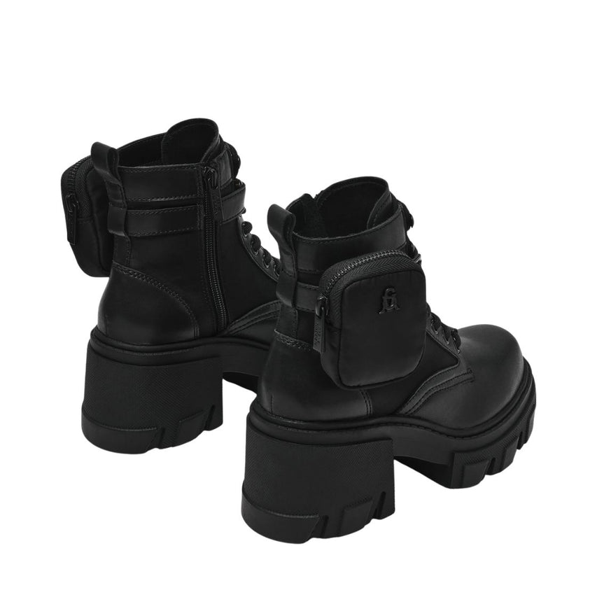 BARRACKS BLACK