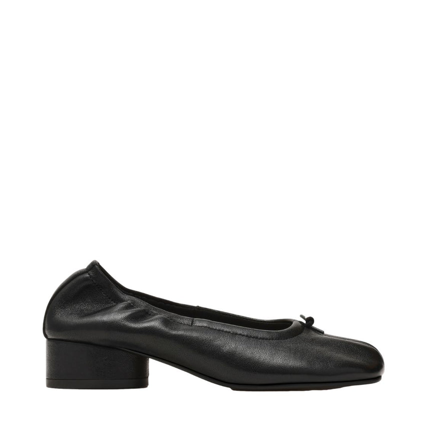 CYRA BLACK LEATHER