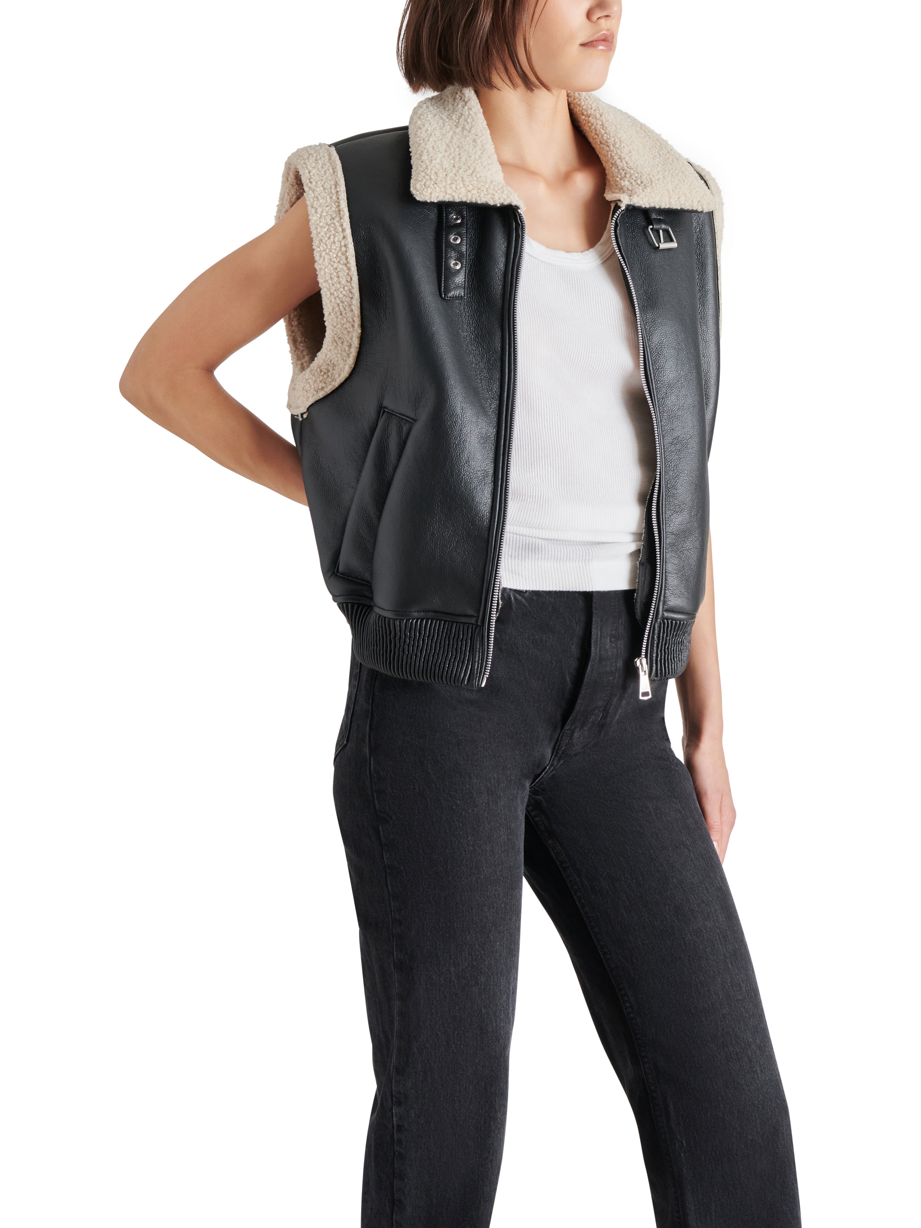 Avi Vest Black Chaleco Negro
