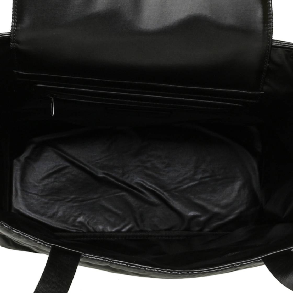 Btonic Black Black Tote Acolchada