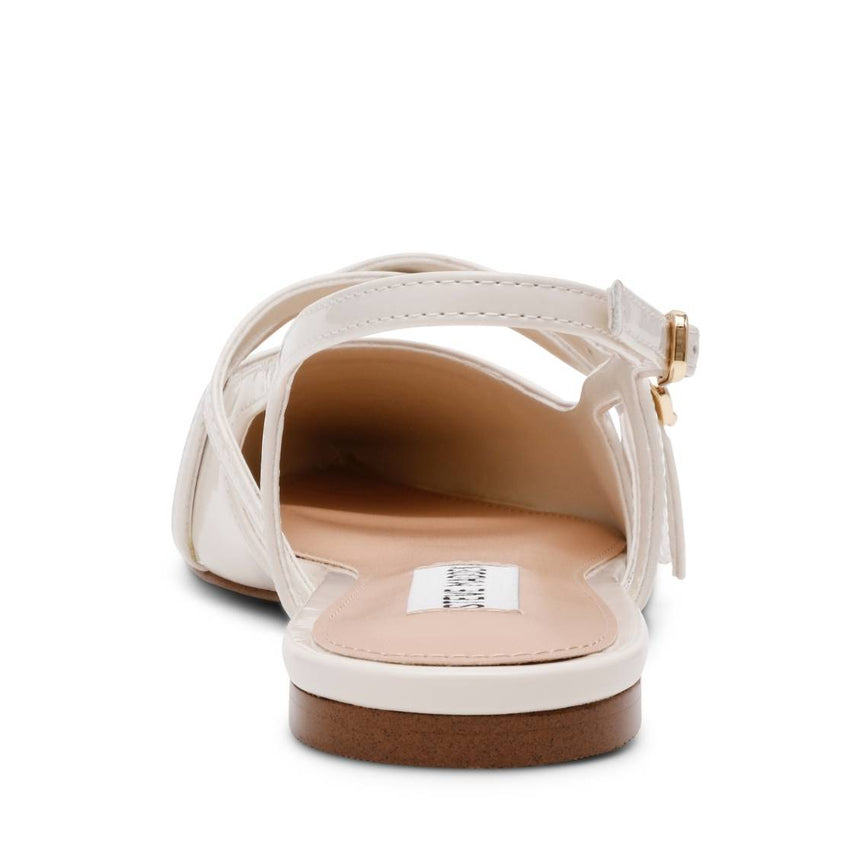 Clio Ivory Pearl Patent Flats Blancos Para Mujer