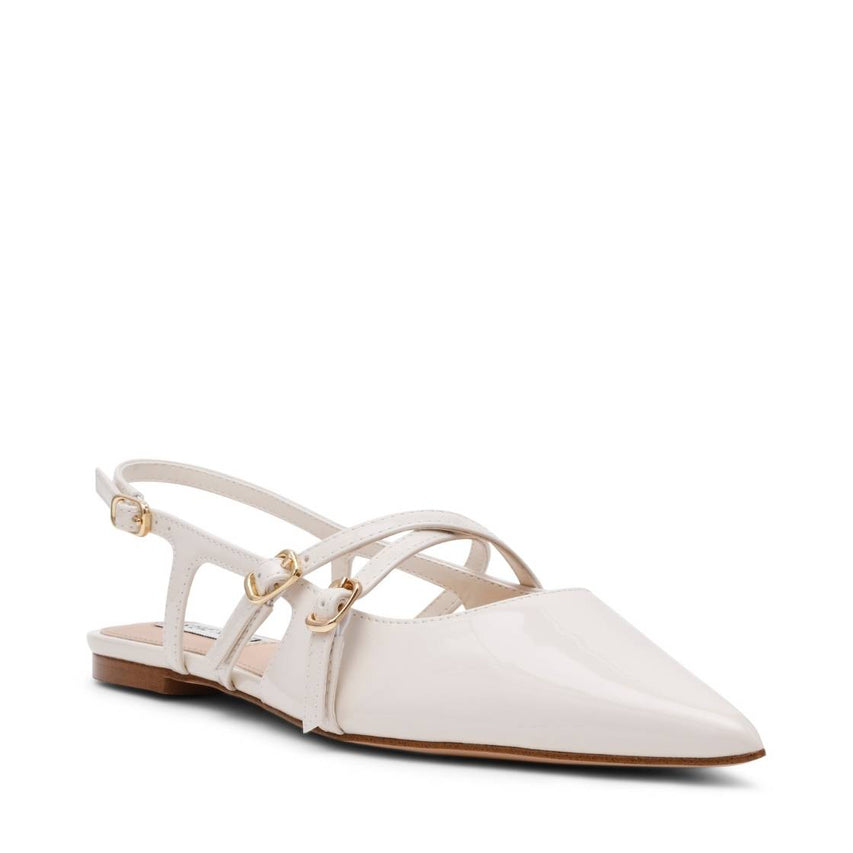 Clio Ivory Pearl Patent Flats Blancos