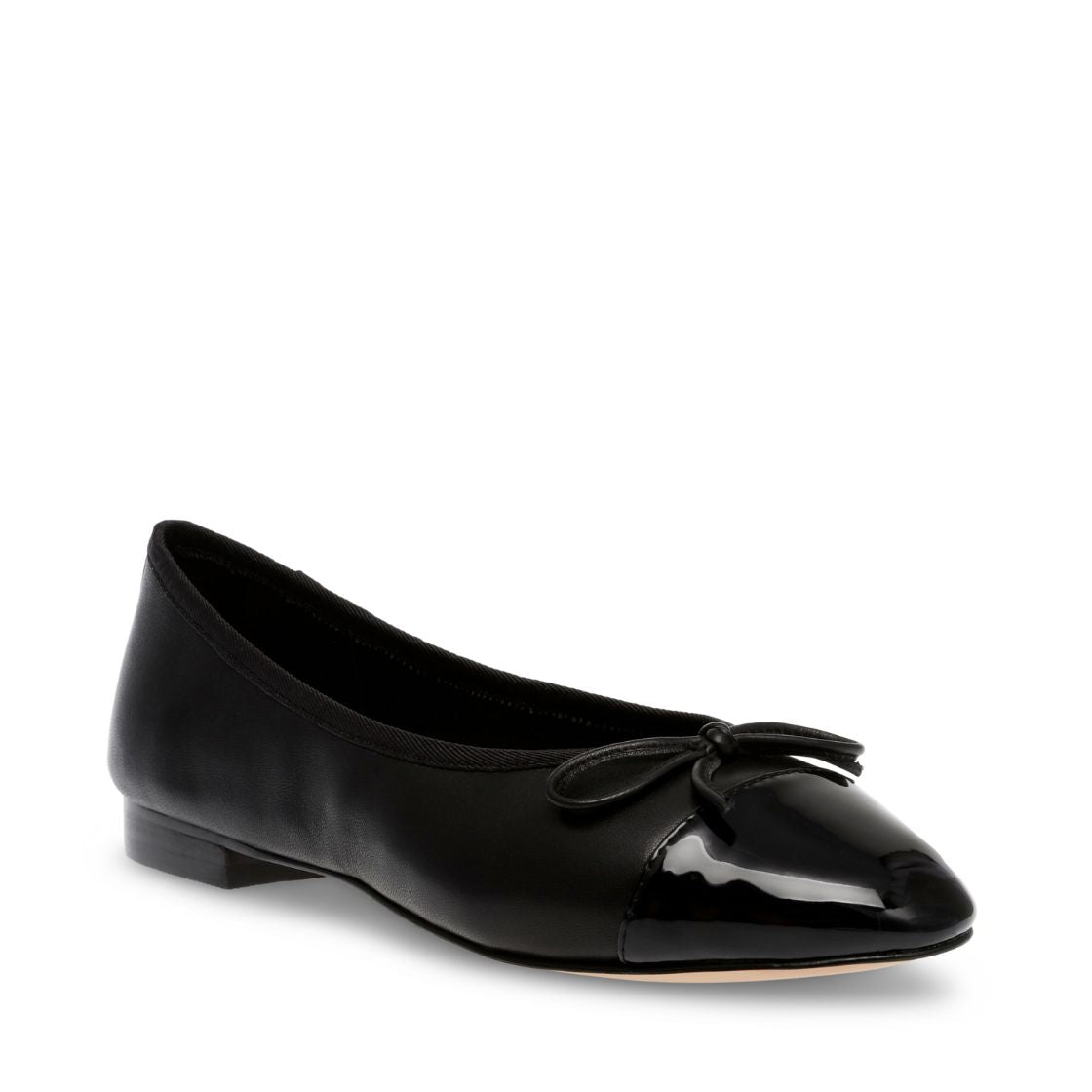 Ellison Black Leather Flats Negros