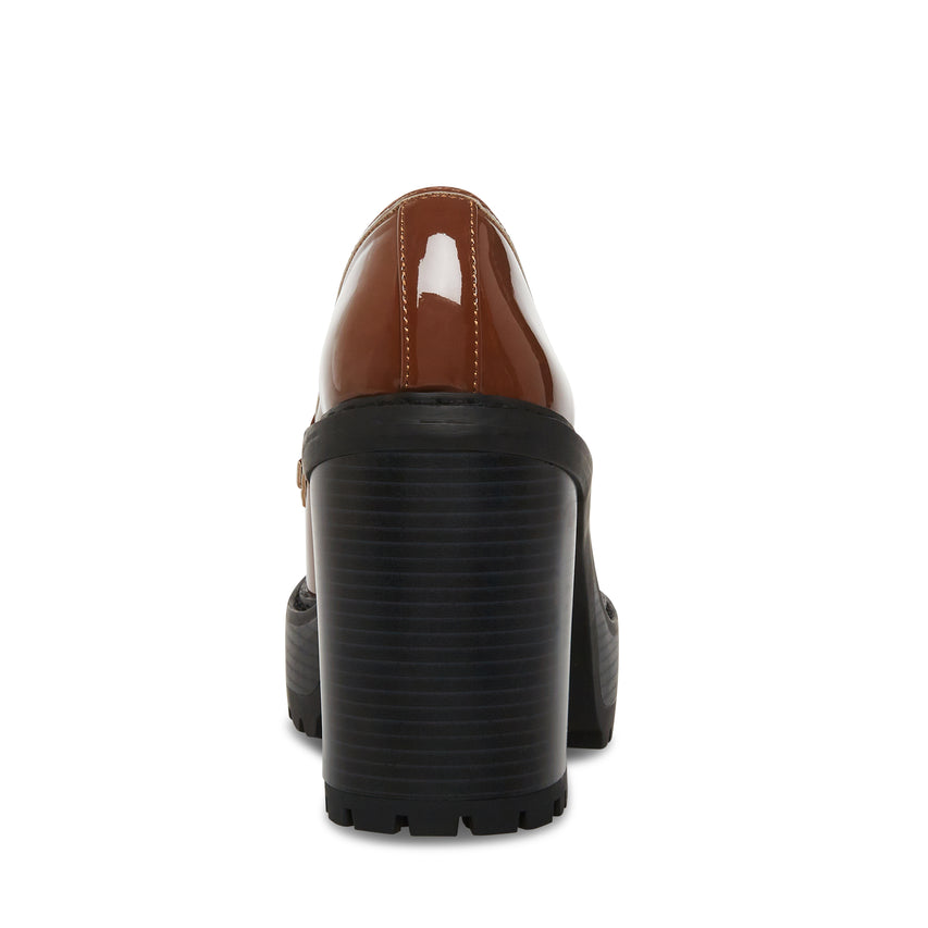 Kiera Cognac Patent Mocasin Tacon Cafe para Mujer